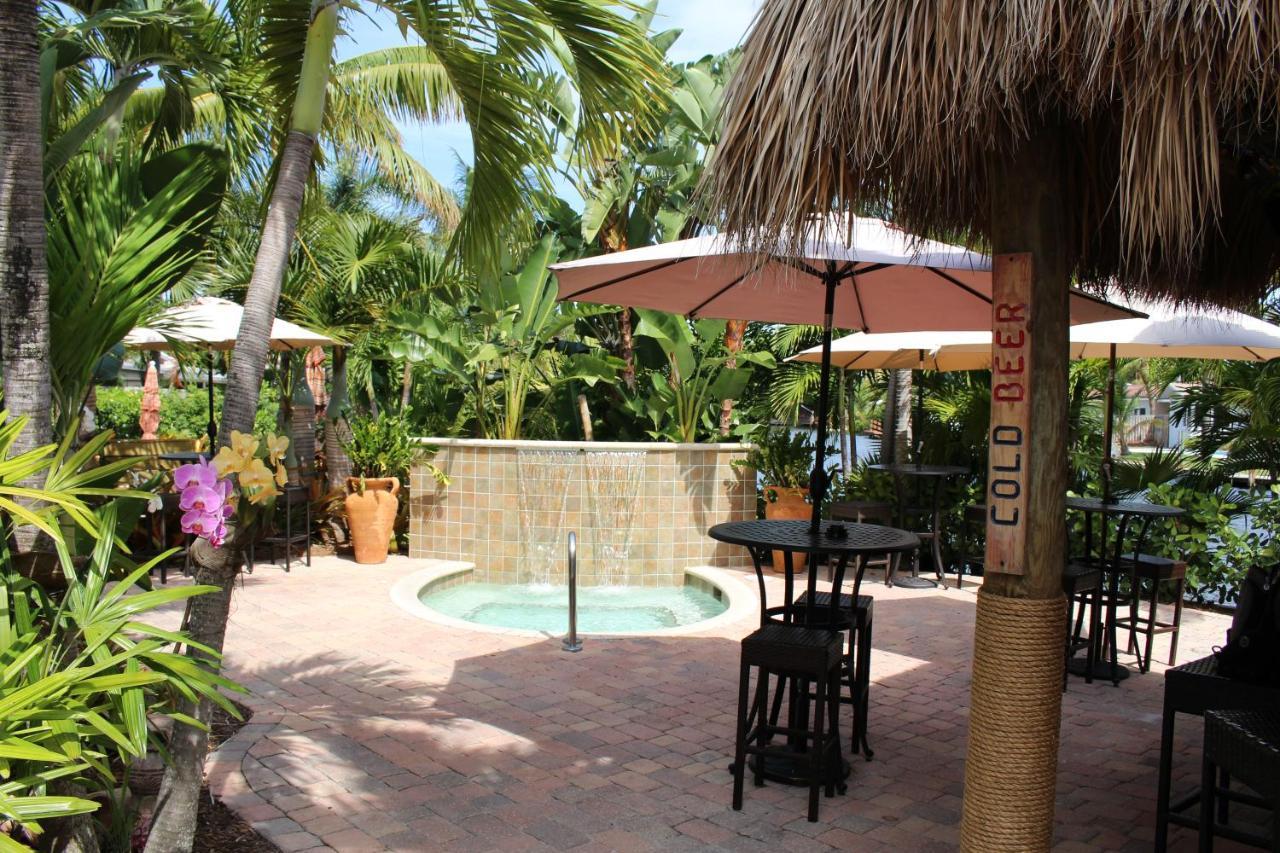 The Cabanas Guesthouse & Spa - Gay Resort Catering To Gay Men Oakland Park Exterior photo